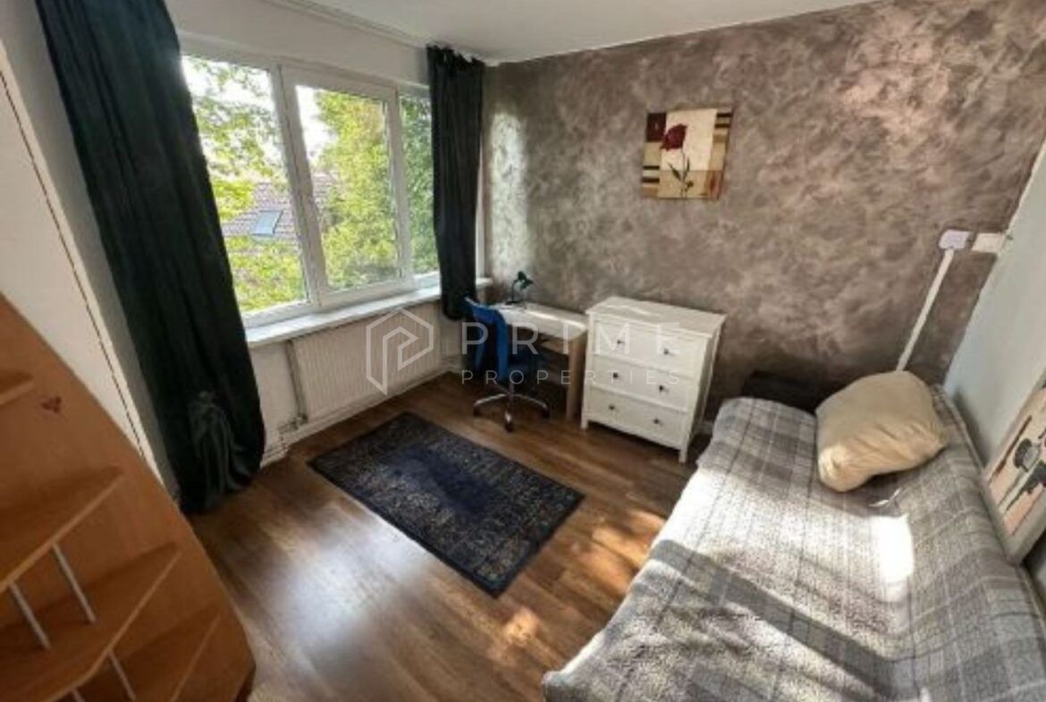 DE ÎNCHIRIAT: Apartament cu 2 camere, complet utilat