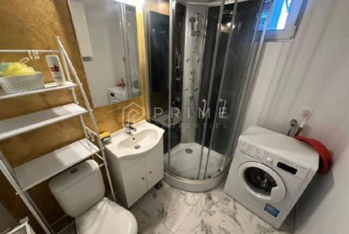 DE ÎNCHIRIAT: Apartament cu 2 camere, complet utilat