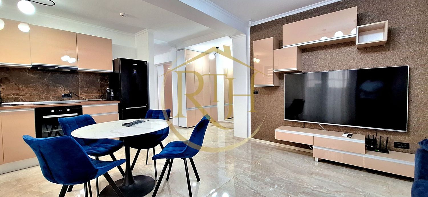 Prima inchiriere, Apartament modern, 3 camere, curte, zona Braytim, Parcare