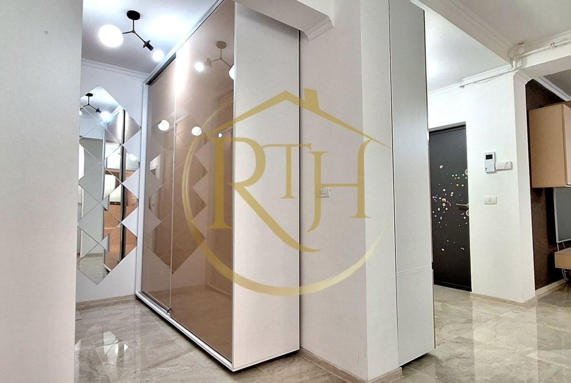 Prima inchiriere, Apartament modern, 3 camere, curte, zona Braytim, Parcare