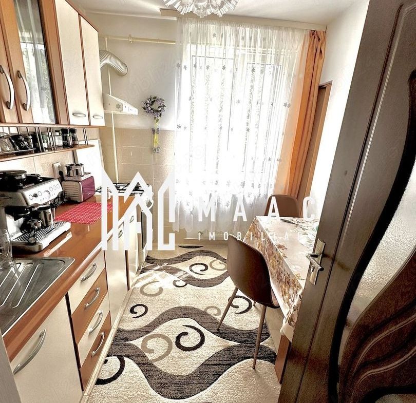 Apartament 2 camere decomandat | 1 Mai, Râmnicu Vâlcea | 47 mp, etaj 1