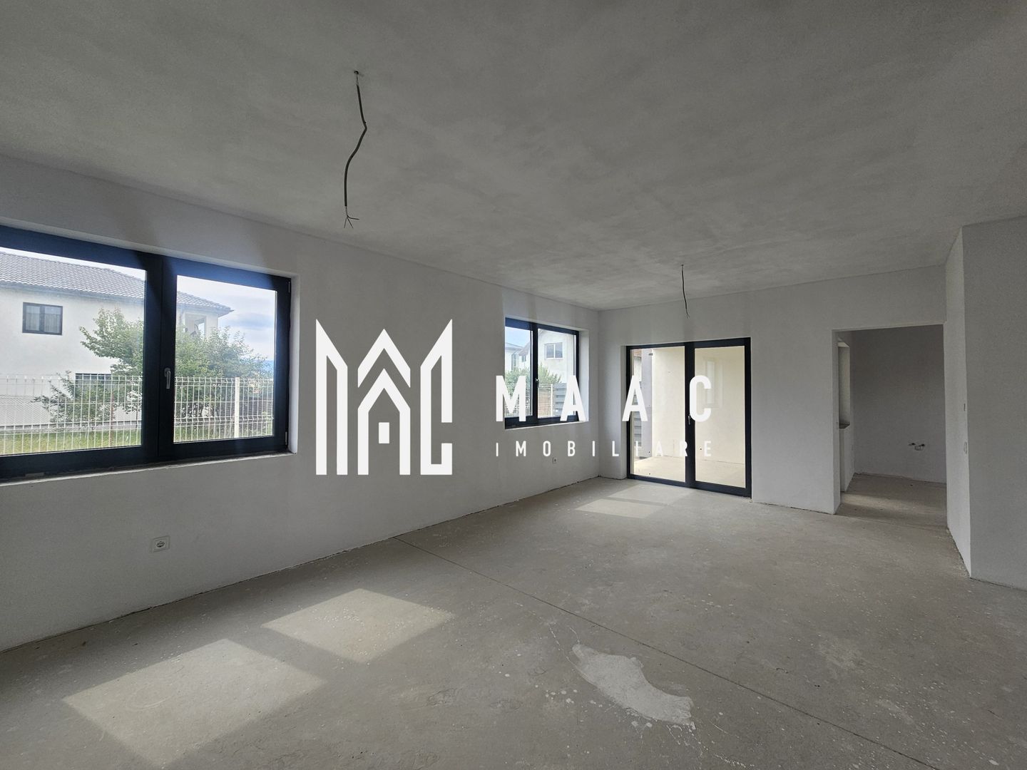 Casă triplex | 4 camere | 115 mp utili | 2 parcări | Șelimbăr