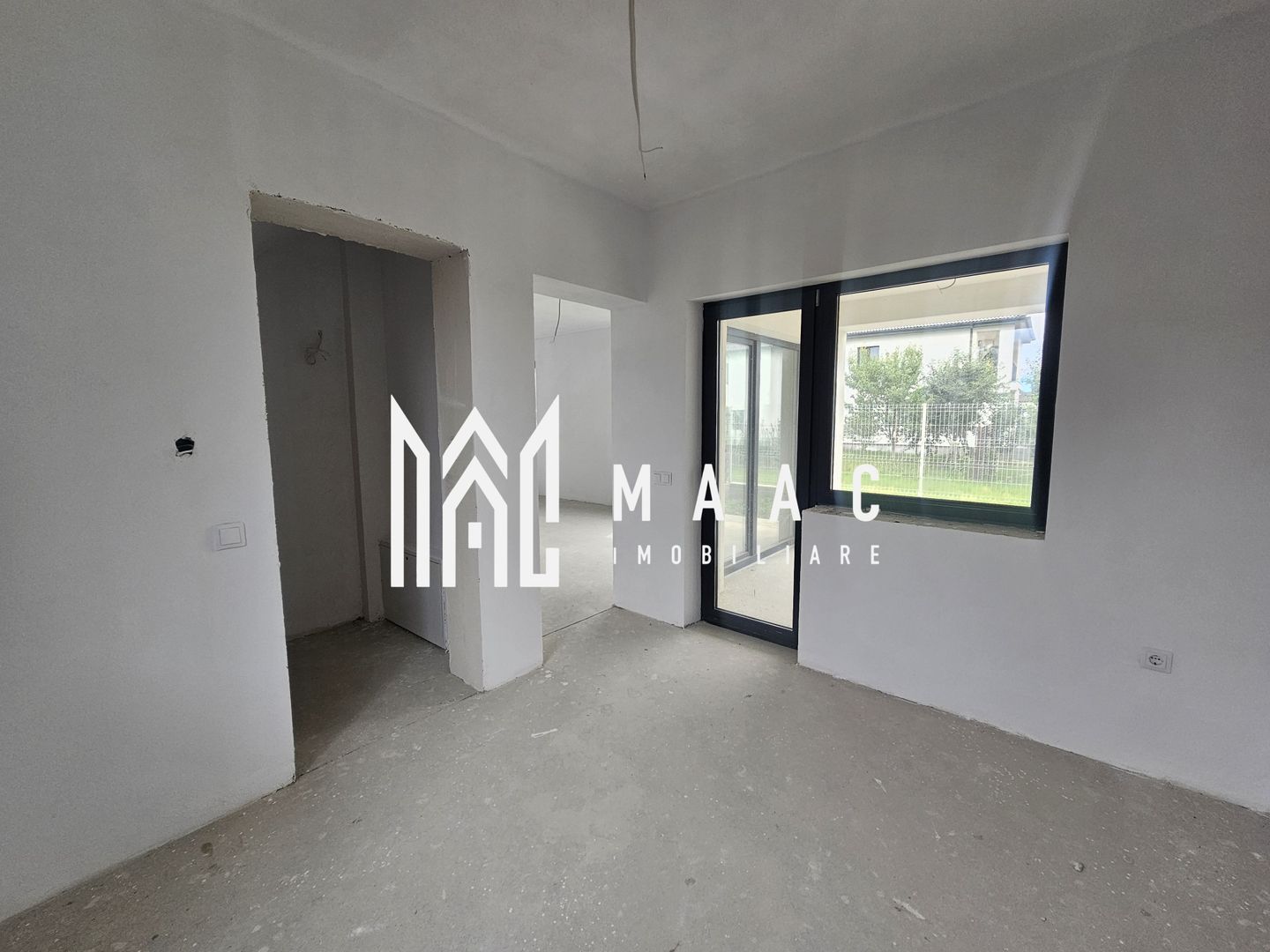 Casă triplex | 4 camere | 115 mp utili | 2 parcări | Șelimbăr