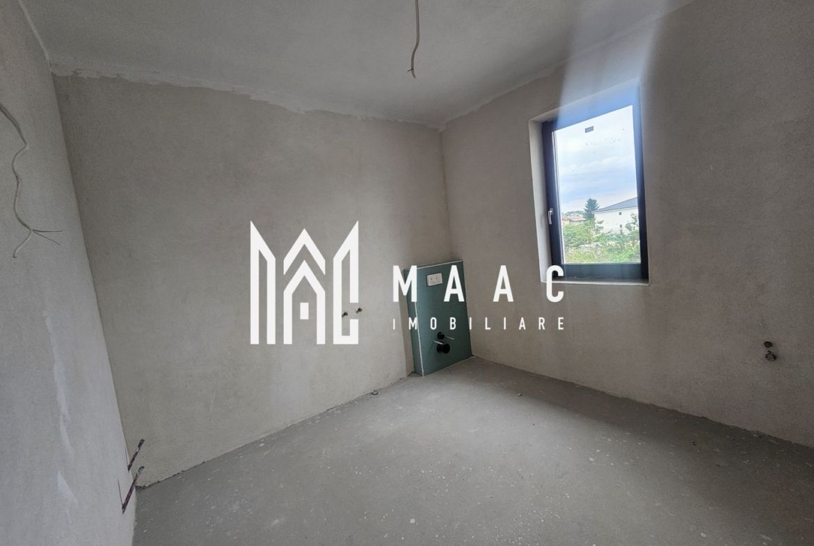Casă triplex | 4 camere | 115 mp utili | 2 parcări | Șelimbăr