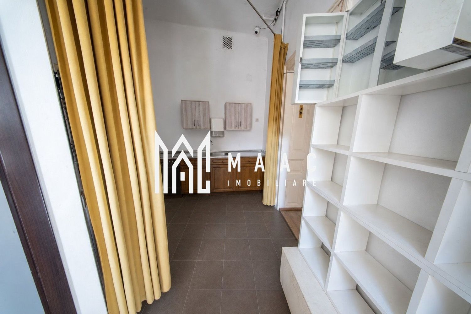 anBn-16530 Casă 6 camere | Ultracentral Sibiu | 280 mp, curte proprie