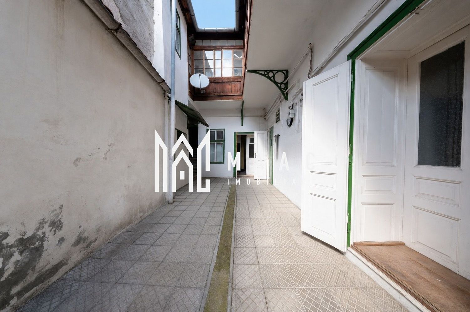 anBn-16538 Casă 6 camere | Ultracentral Sibiu | 280 mp, curte proprie