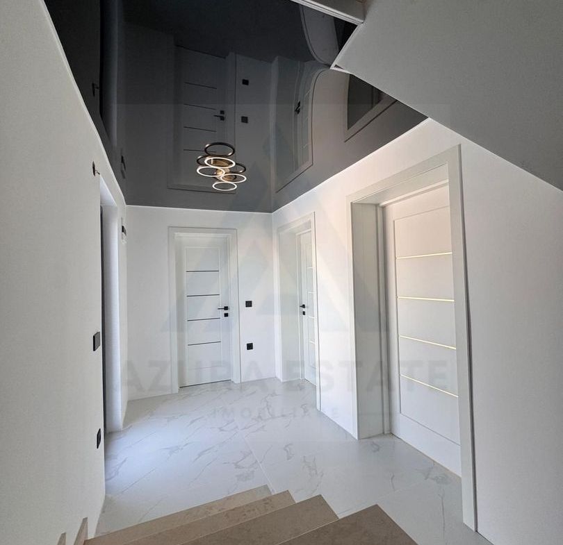 Casa moderna constructie noua 195 mp utili si 100 mp curte Sura Mare