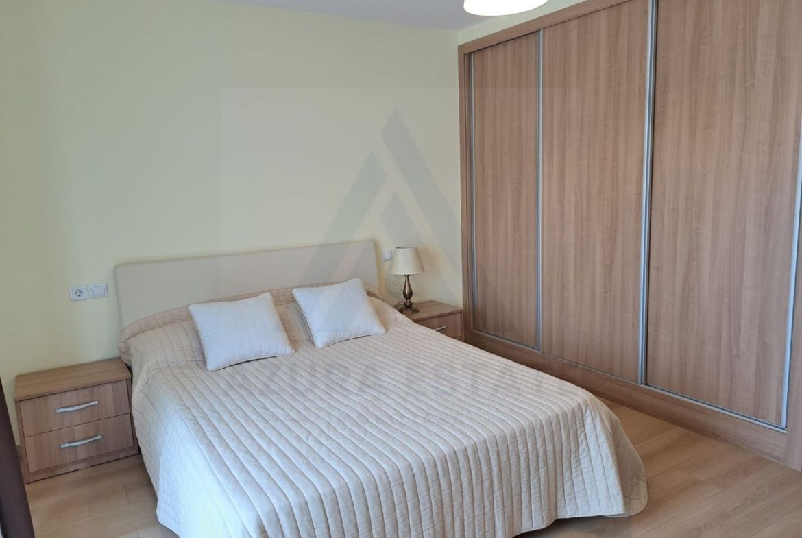 Casă individuală 5 camere cu garaj curte si gradină Șura Mare - foto 3