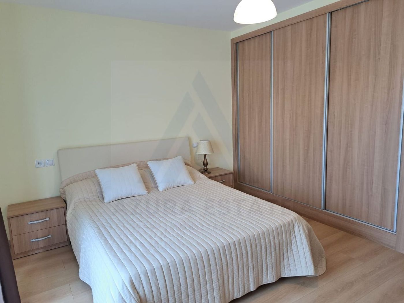 Casă individuală 5 camere cu garaj curte si gradină Șura Mare - foto 3