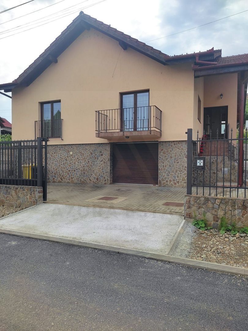 Casă individuală 5 camere cu garaj curte si gradină Șura Mare - foto 12