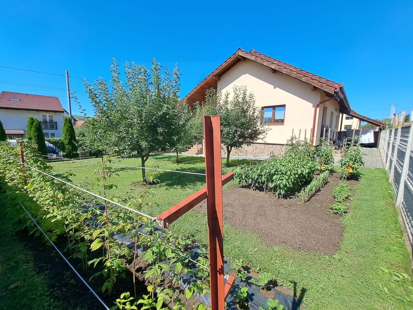 Casă individuală 5 camere cu garaj curte si gradină Șura Mare - foto 14