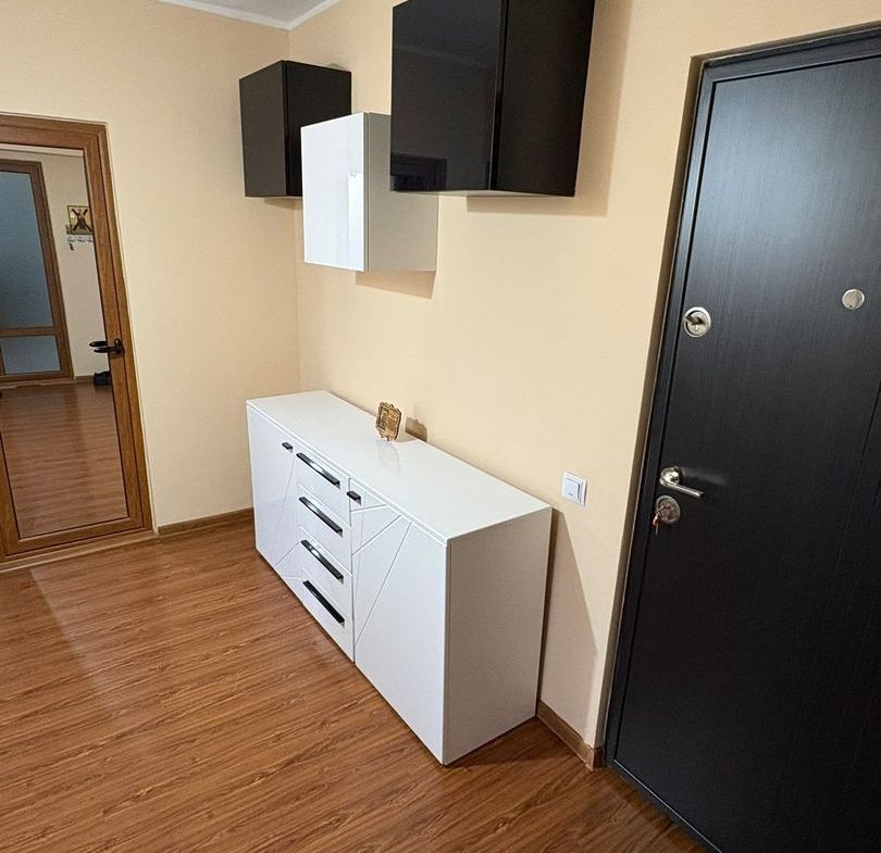 De vanzare apartament  cu 2 camere, renovat, etaj 4 , Mazepa 1, 85.000 euro