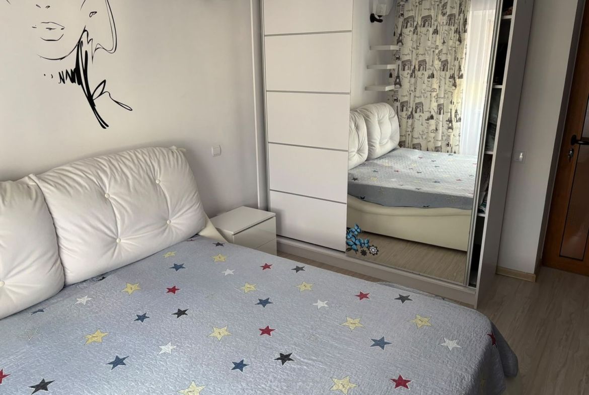 De vanzare apartament  cu 2 camere, renovat, etaj 4 , Mazepa 1, 85.000 euro