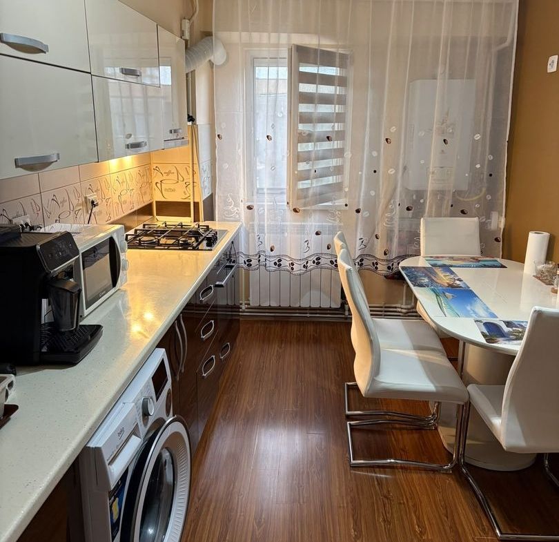 De vanzare apartament  cu 2 camere, renovat, etaj 4 , Mazepa 1, 85.000 euro