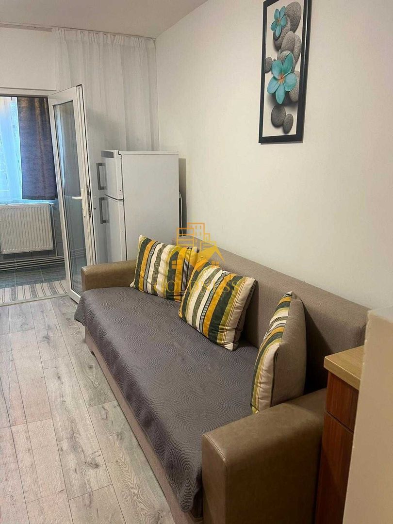 1 camera, Intre Lacuri, Iulius Mall, FSEGA, Centrala proprie