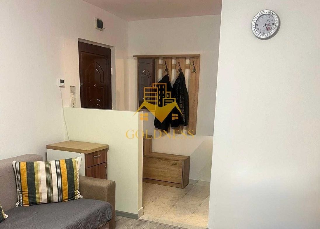 1 camera, Intre Lacuri, Iulius Mall, FSEGA, Centrala proprie