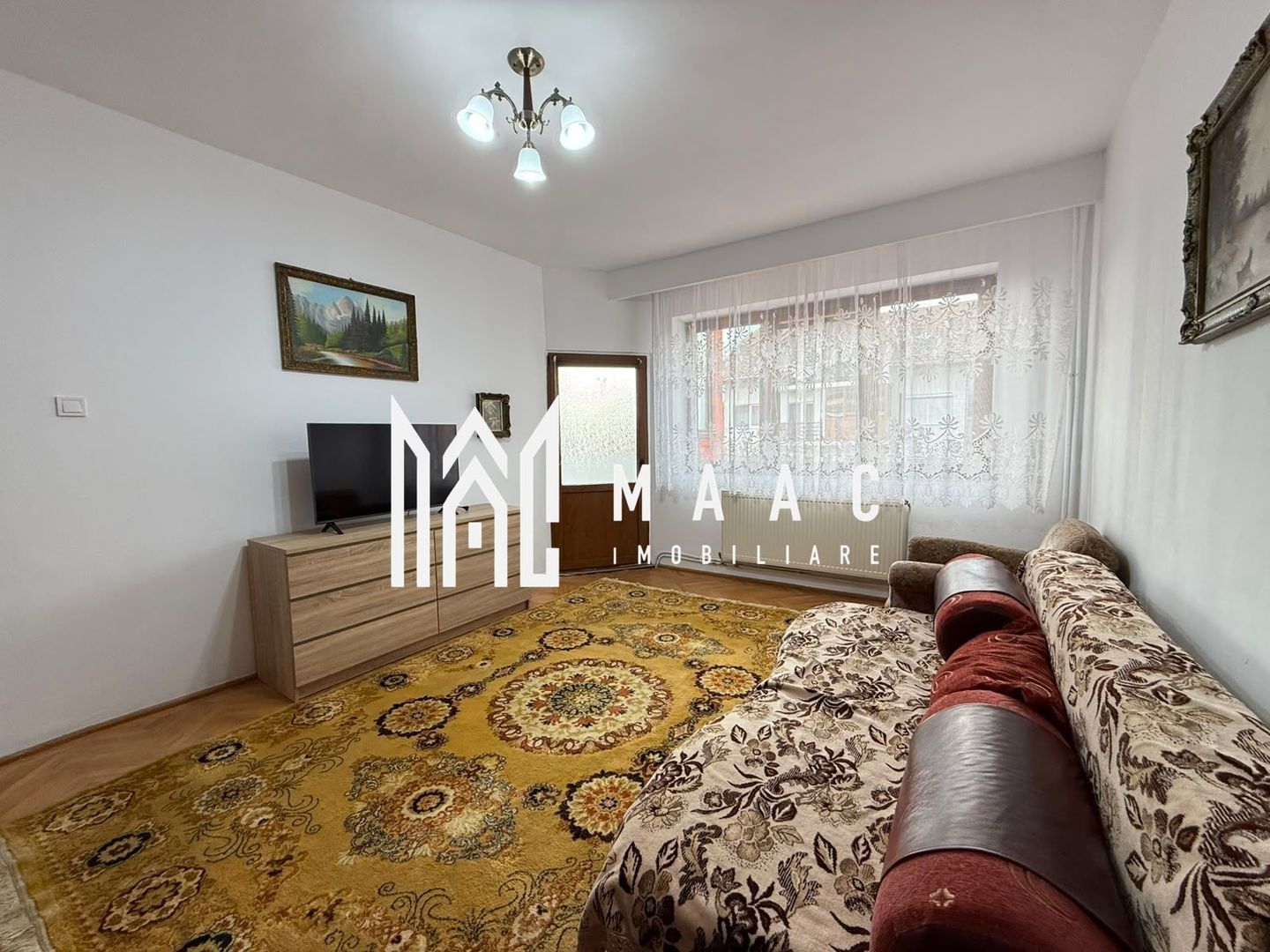 Apartament 4 camere | Curte | 3 bai | 4 balcoane | Strand