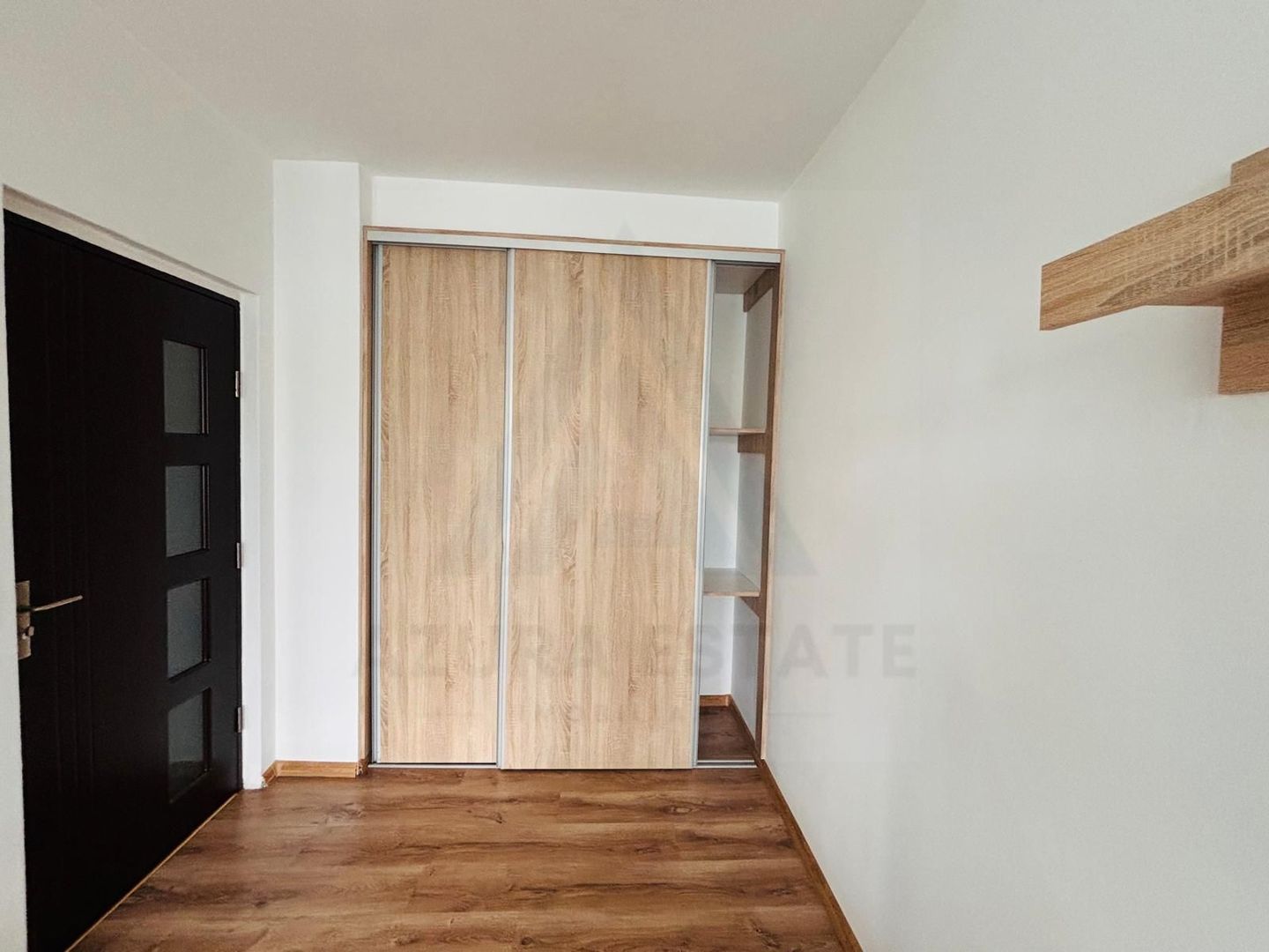 anBn-17071 Apartament 2 camere decomandate cu terasa si loc de parcare Turnisor