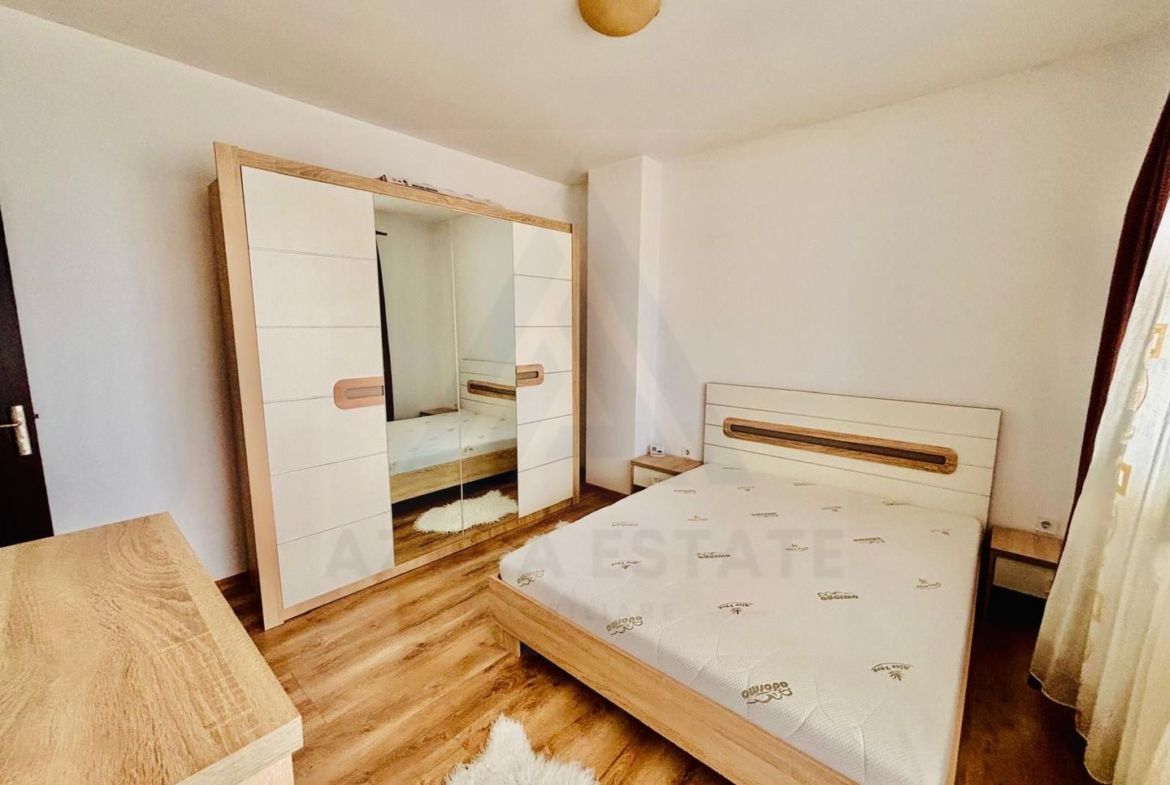 Apartament 2 camere decomandate  cu terasa si loc de parcare Turnisor