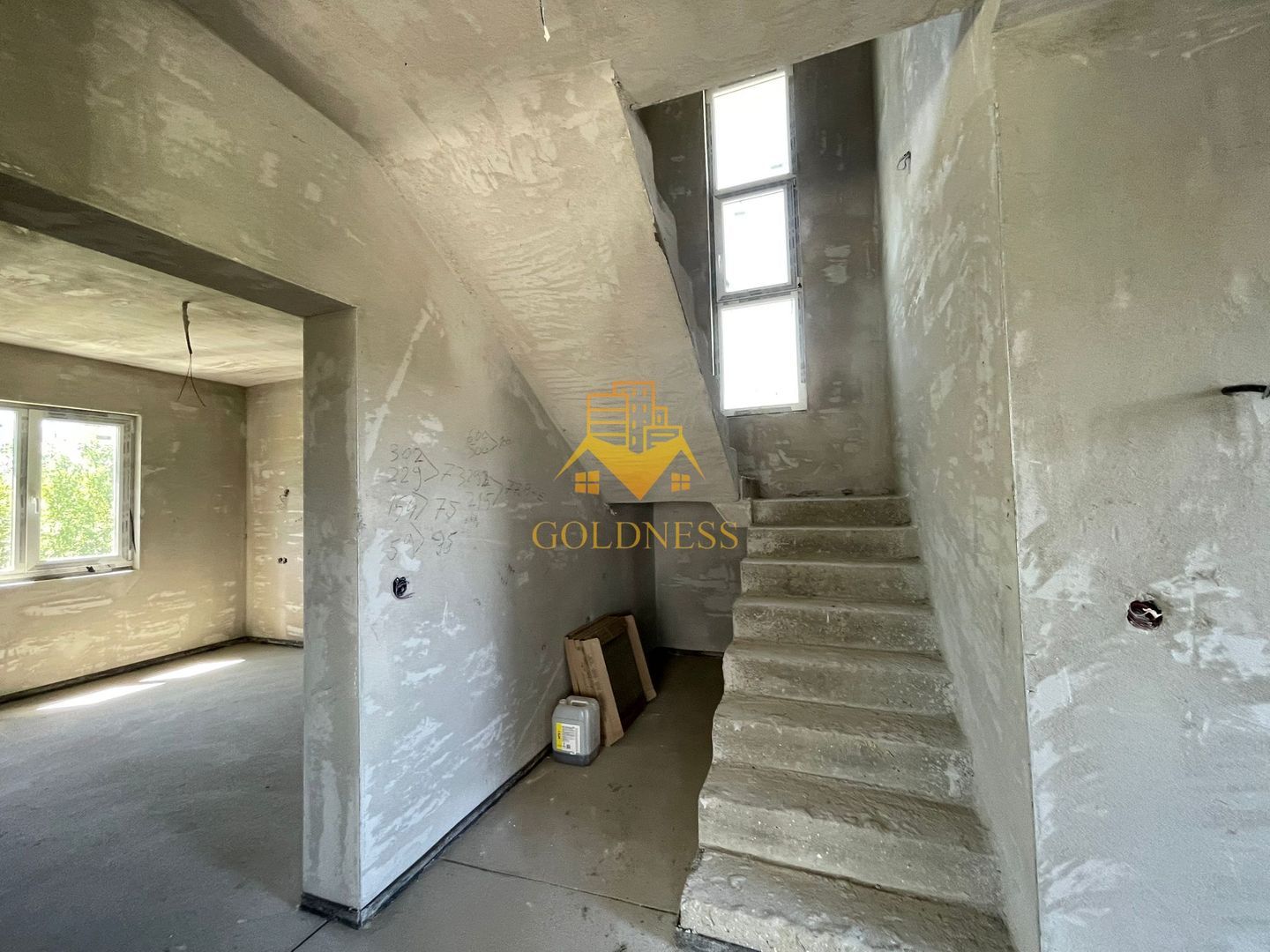 Casă individuală, 4 camere, 470 mp teren, 90 mp, Jucul de Miijloc,Cluj