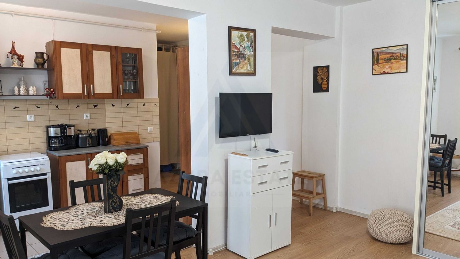 Garsoniera moderna 38 mp utili la parter  loc de parcare in Selimbar