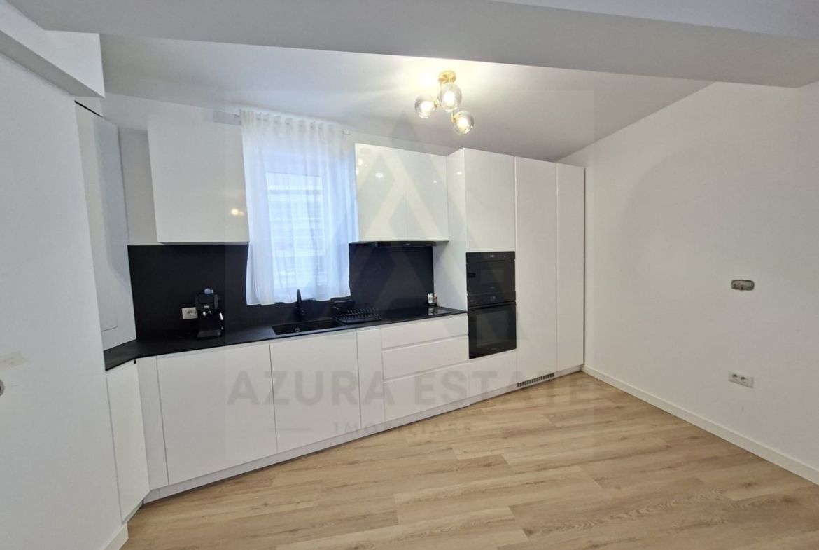 Apartament premium 3 camere 2 bai etaj 2 prima inchiriere in Evolution