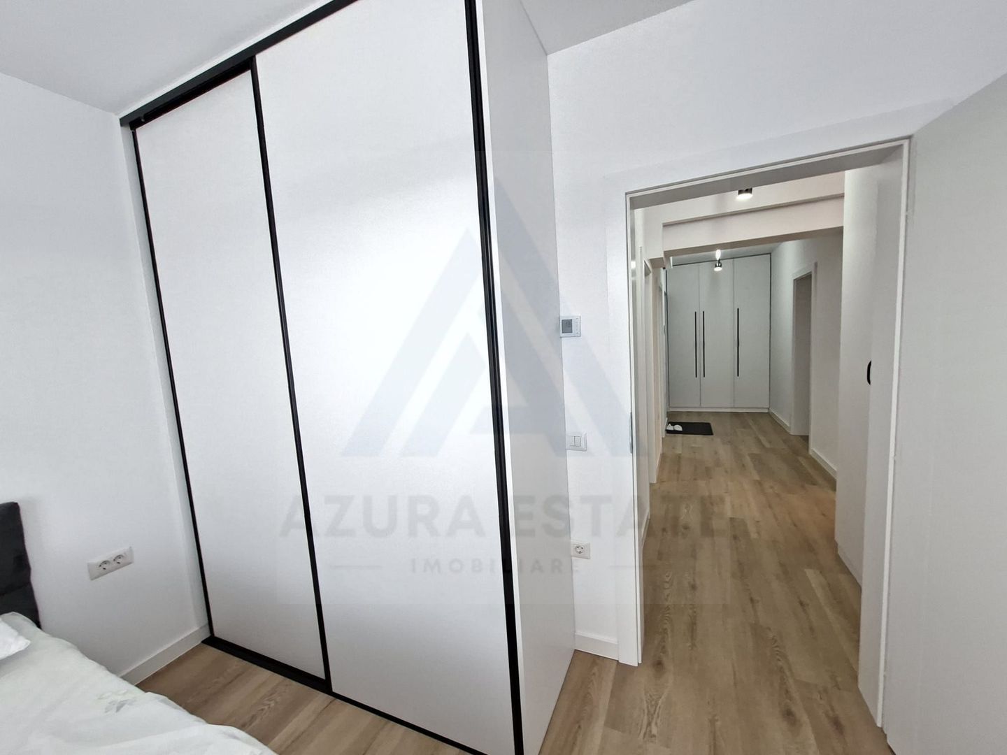 Apartament premium 3 camere 2 bai etaj 2 prima inchiriere in Evolution