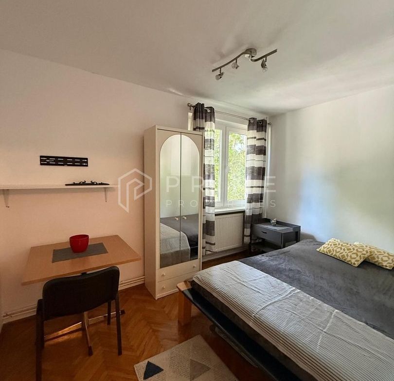 Apartament cu 3 camere decomandate- Ideal pentru studenti – Zona Tudor