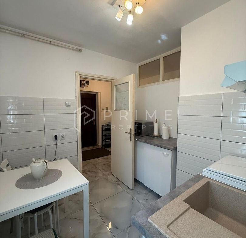 Apartament cu 3 camere decomandate- Ideal pentru studenti – Zona Tudor