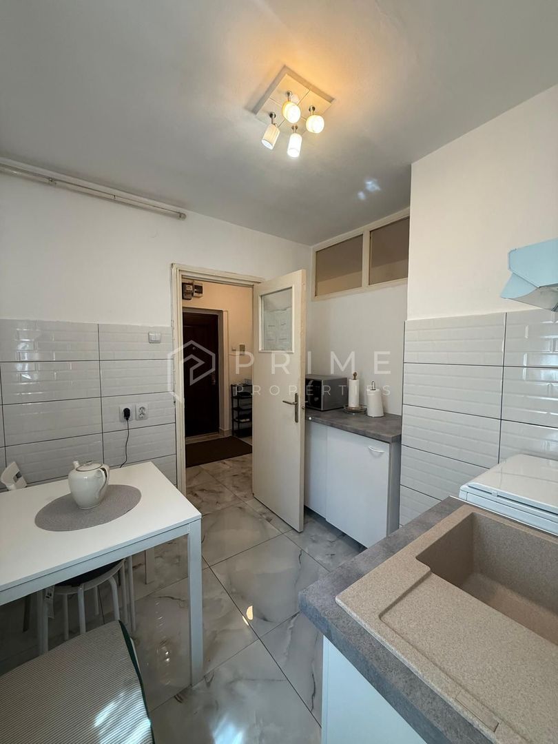 Apartament cu 3 camere decomandate- Ideal pentru studenti – Zona Tudor