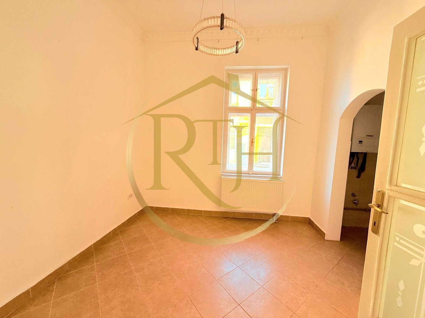 Oferim spre inchiriere spatii pentru birouri, Zona Centrala – Piata Mocionii