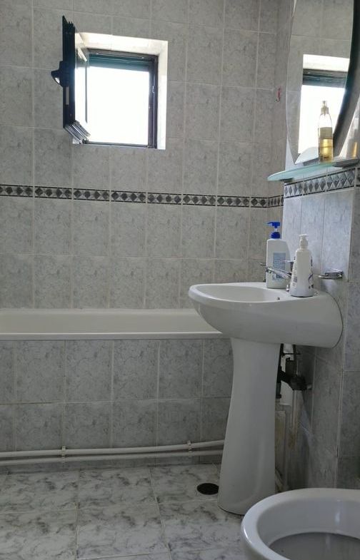 De inchiriat apartament spatios, zona Garii, et. 3, 490 euro negociabil
