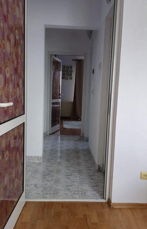 De inchiriat apartament spatios, zona Garii, et. 3, 490 euro negociabil