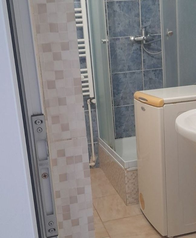 De vanzare apartament cu o cameră  str. Brăilei, et. 7, 58.000 euro