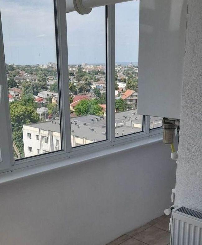 De vanzare apartament cu o cameră  str. Brăilei, et. 7, 58.000 euro