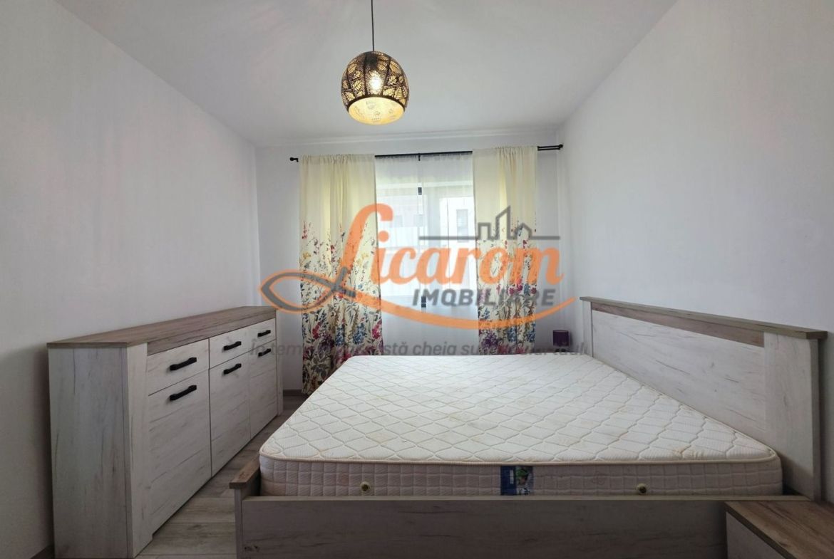 Apartament 2 camere, mobilat, lift, parcare, animale,Cristian BV