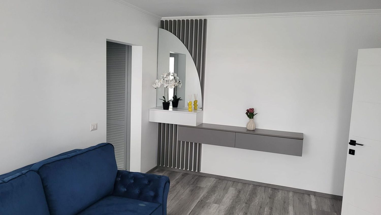 anBn-17527 De inchiriat apartament cu 2 camere la Papadie, etaj 3, renovat, 550 E