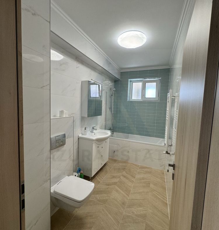 Apartament premium 3 camere 90 mp utili terasa 12 mp 2 parcari Lazaret