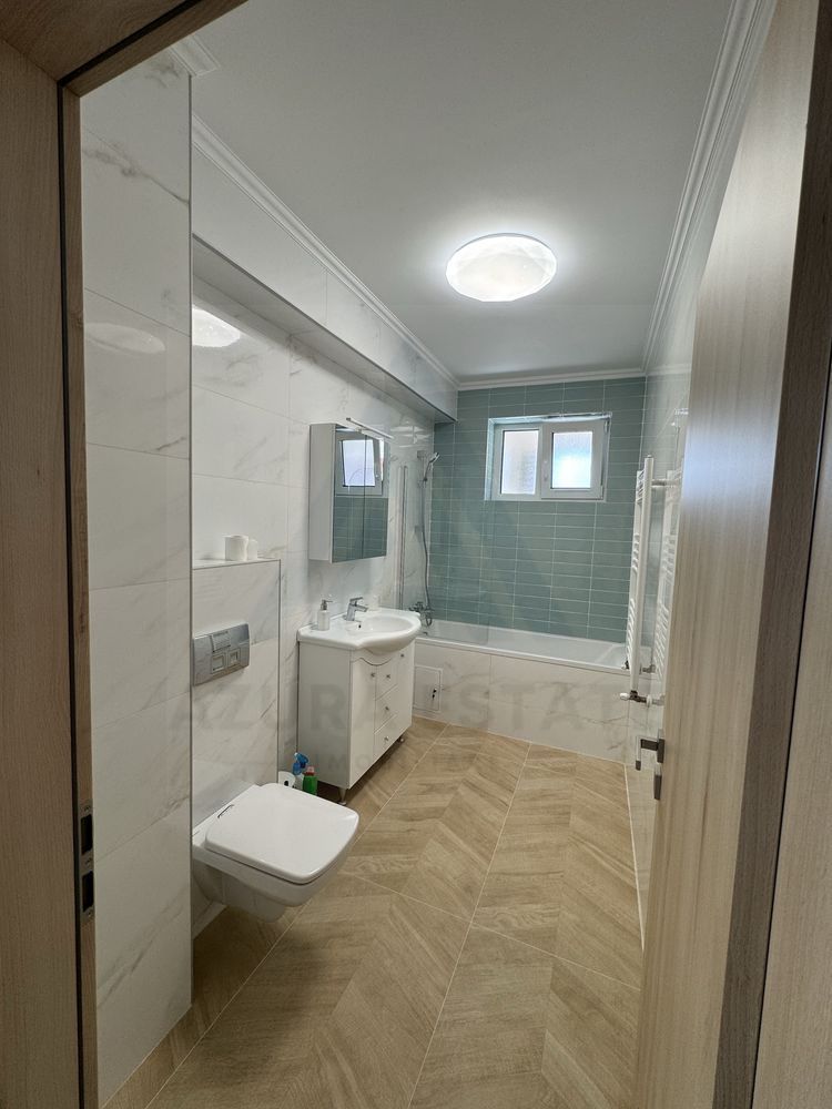 Apartament premium 3 camere 90 mp utili terasa 12 mp 2 parcari Lazaret