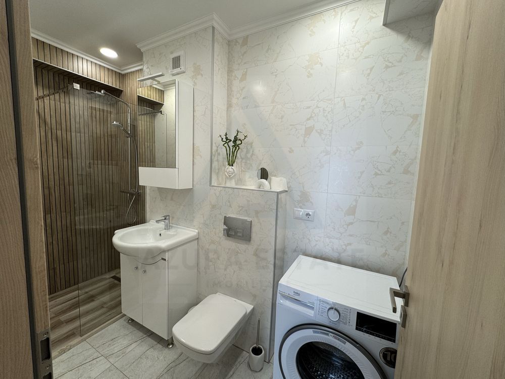 Apartament premium 3 camere 90 mp utili terasa 12 mp 2 parcari Lazaret