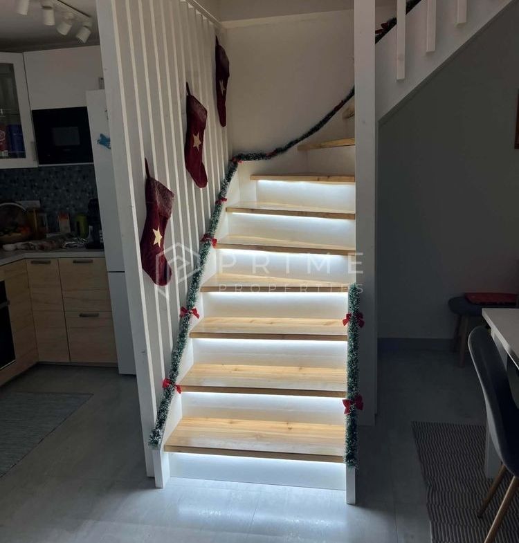 Casă cu 3 camere de închiriat –Curte privata, zona semicentrala