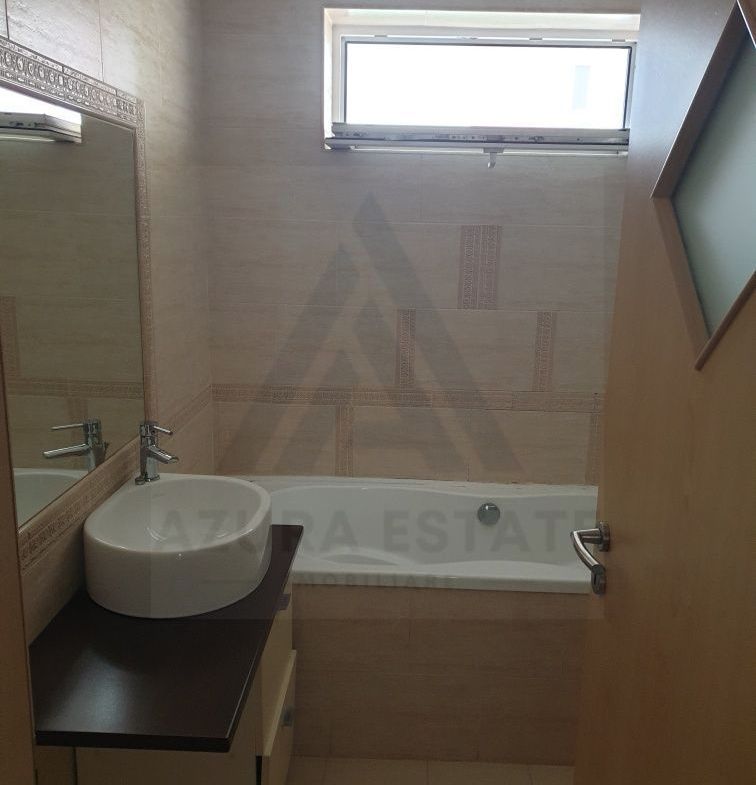 Apartament 2 camere decomandat 67 mp utili balcon etaj 2 zona Turnisor