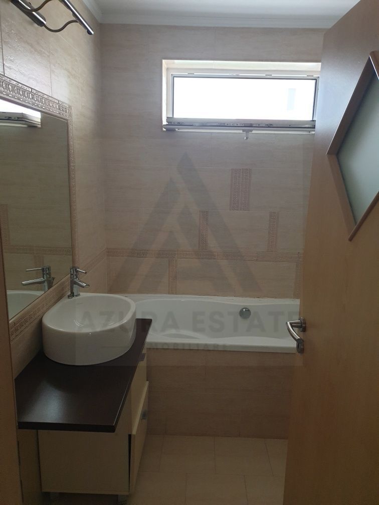 Apartament 2 camere decomandat 67 mp utili balcon etaj 2 zona Turnisor