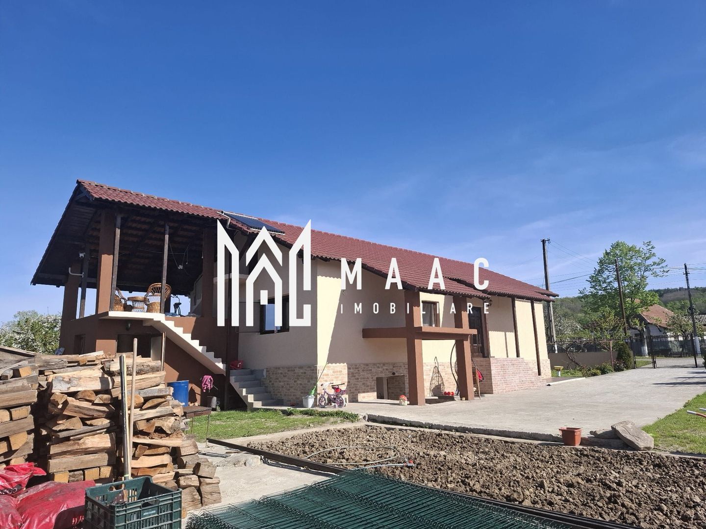 Casă 4 camere | Mănăilești, Vâlcea | 134 mp, teren 1.556 mp