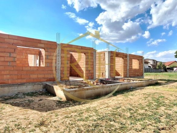 Oferim spre vanzare Duplex 3 camere, separat între unități, Giroc, 0% Comision