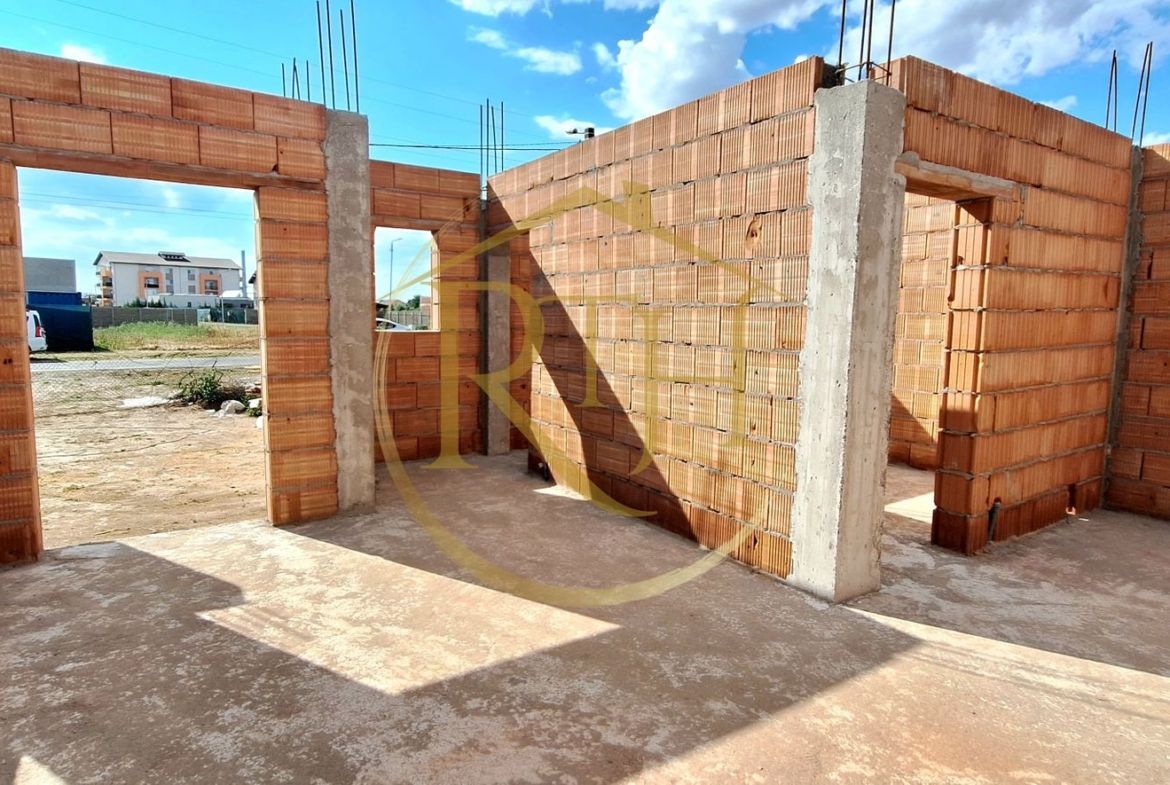 Oferim spre vanzare Duplex 3 camere, separat între unități, Giroc, 0% Comision