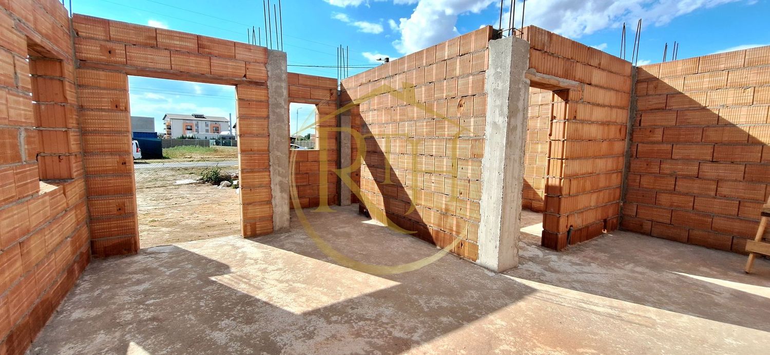 Oferim spre vanzare Duplex 3 camere, separat între unități, Giroc, 0% Comision