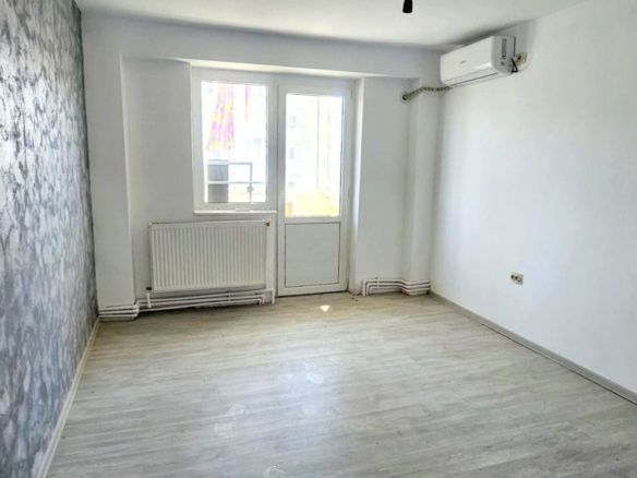 De vanzare apartament cu 2 camere, renovat, etaj9, Viziru 3, 43.000 euro - Imagine principala