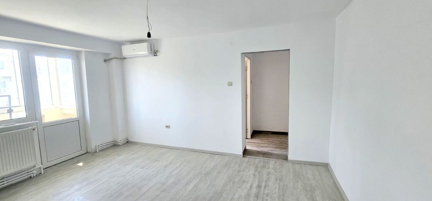 De vanzare apartament cu 2 camere, renovat, etaj9, Viziru 3, 43.000 euro