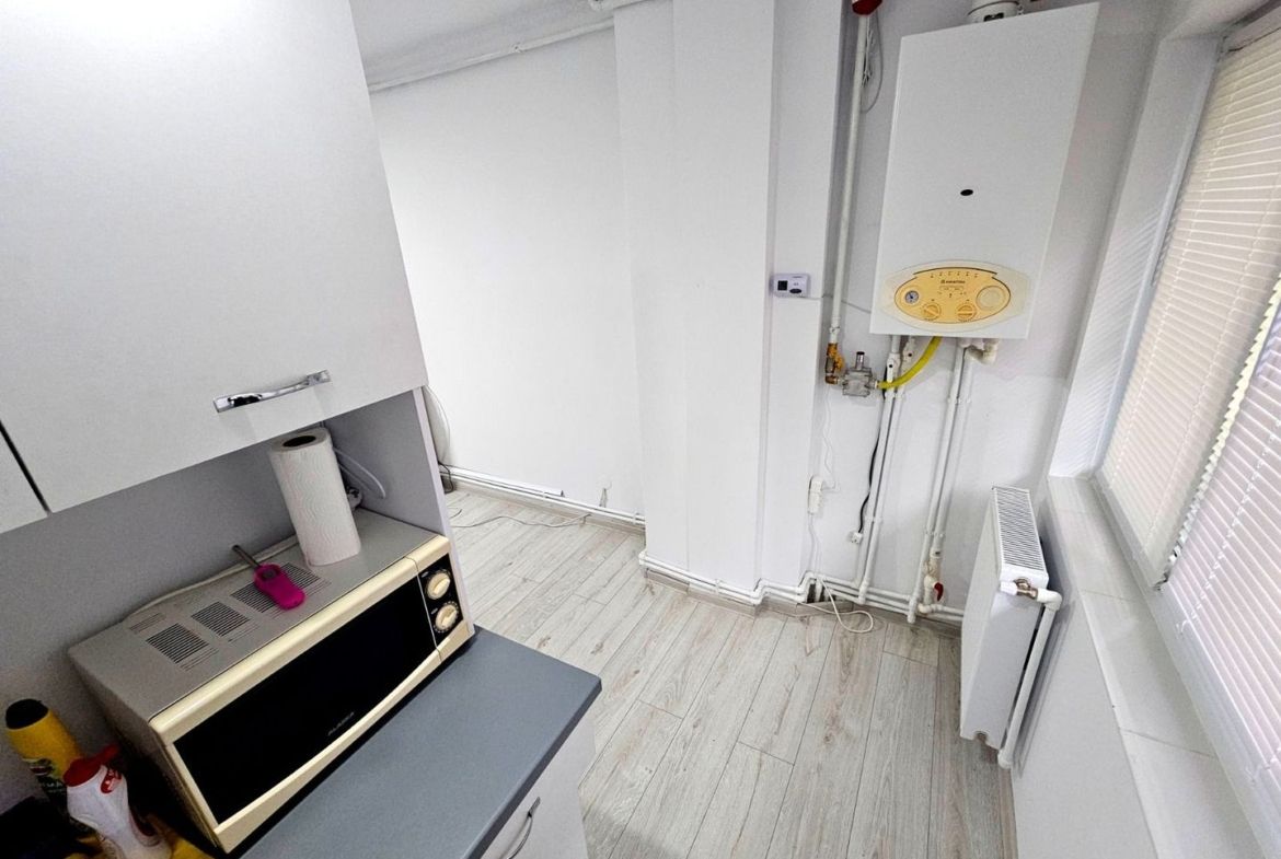 De vanzare apartament cu o camera, zona Reno – Doja, parter, 46.500 euro